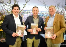 Jurjen Ilsink, Bas ter Lade and Robert Ilsink holding the new World of Spray Roses catalogue.